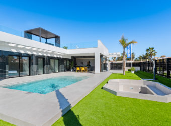 Villas à vendre sur le golf La Finca
