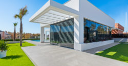 Villas à vendre sur le golf La Finca