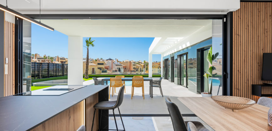 Villas à vendre sur le golf La Finca